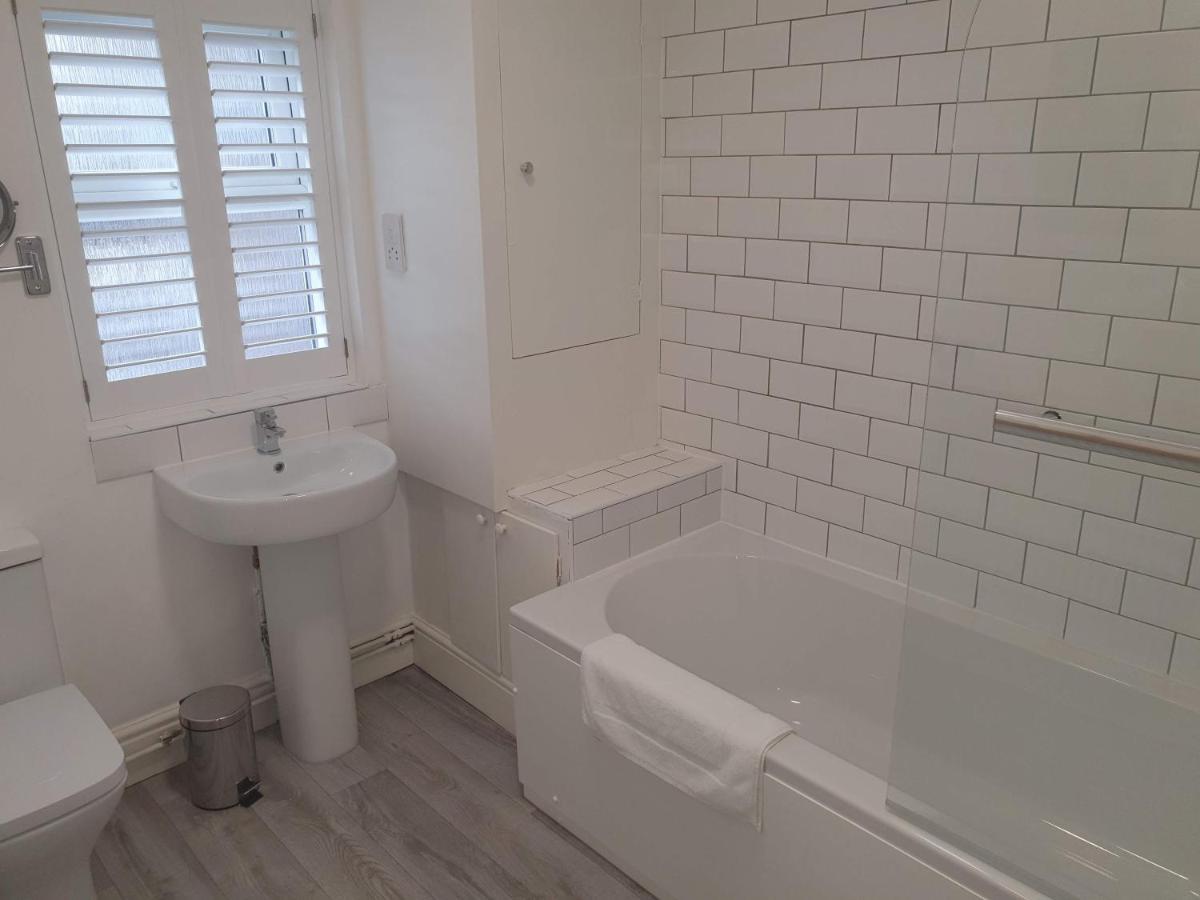 Victoria House - 3 Bedrooms, 3 Bathrooms By Cliftonvalley Casa de férias